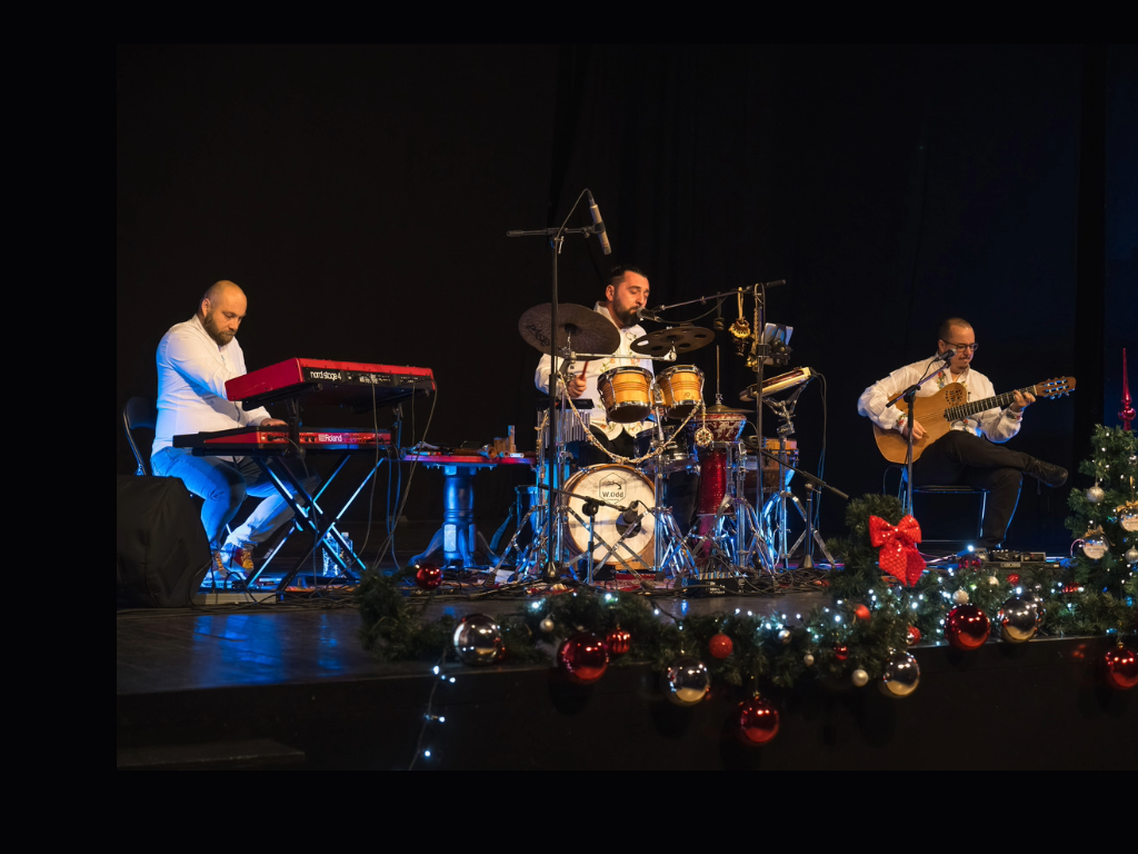 Resavac Balkan Trio