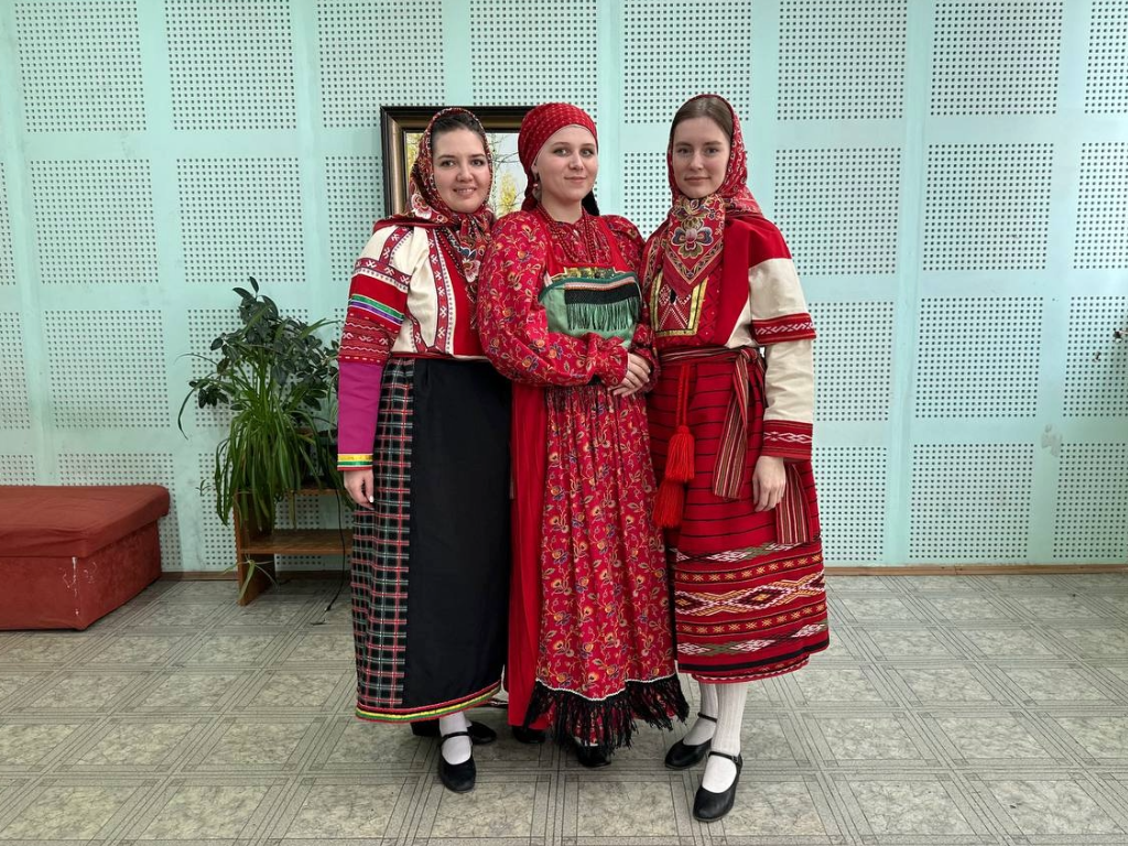 Трио: Ульяна Бобрикова, Ирина Егоркина, Анастасия Цыганкова