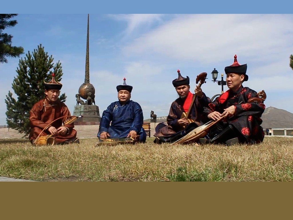 Folk group «Ak-Chayaan»