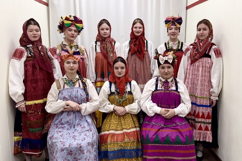 Folk ensemble «Rubashki»