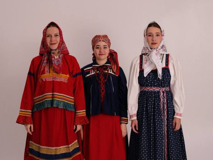 Трио: Полина Нефедченкова, Дарья Фандо, Рада Фролова 