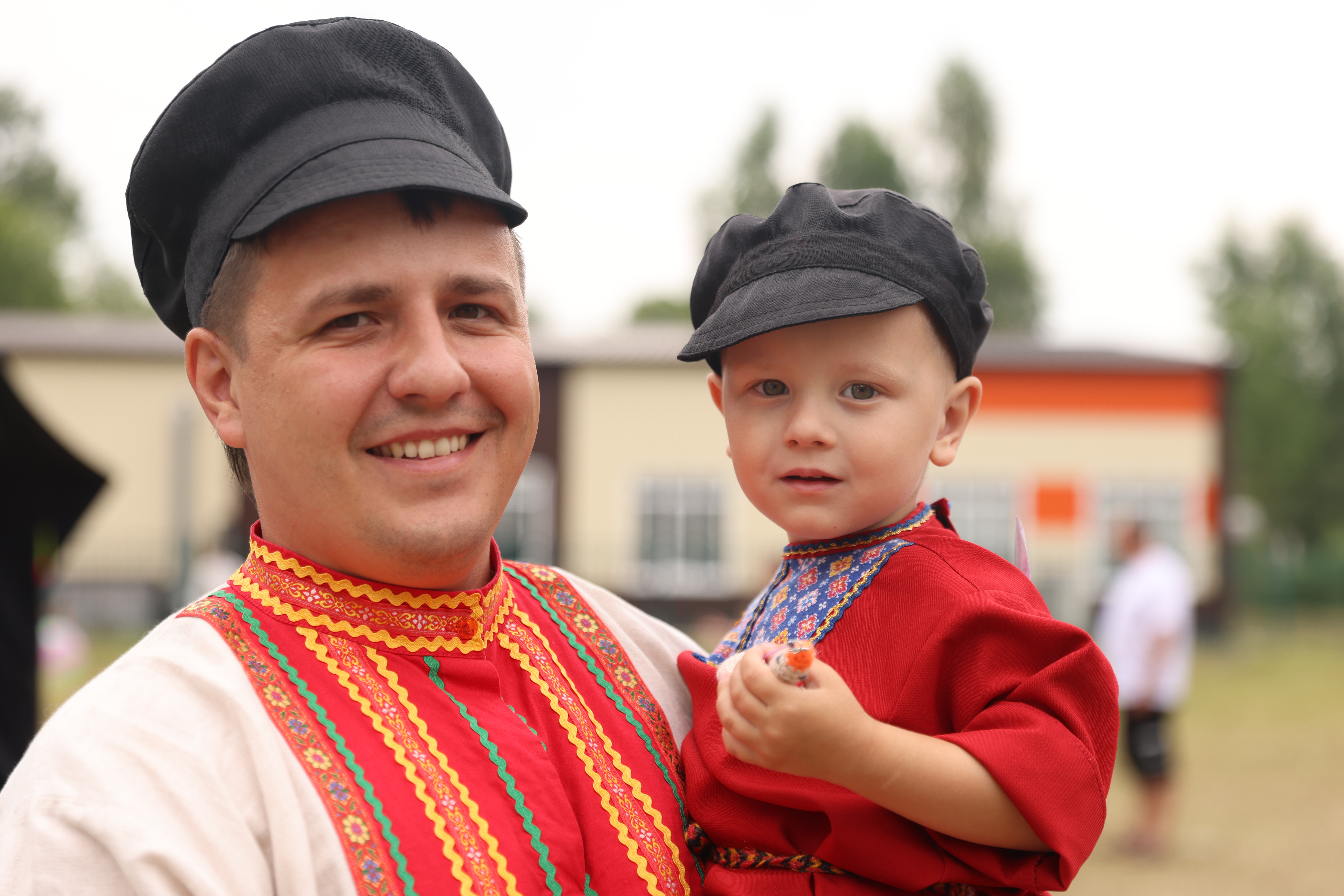 Восемь свадеб и старты карапузов 
