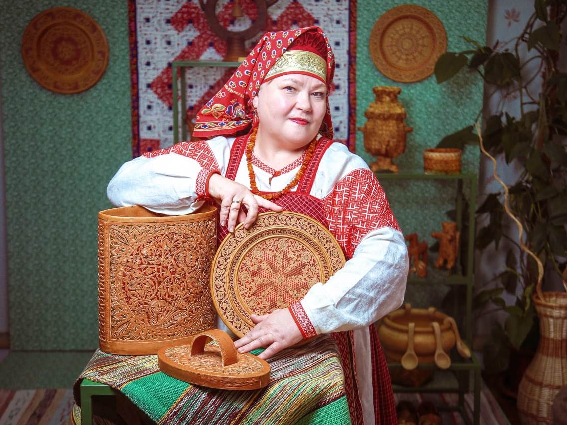 Нинель Старковская 