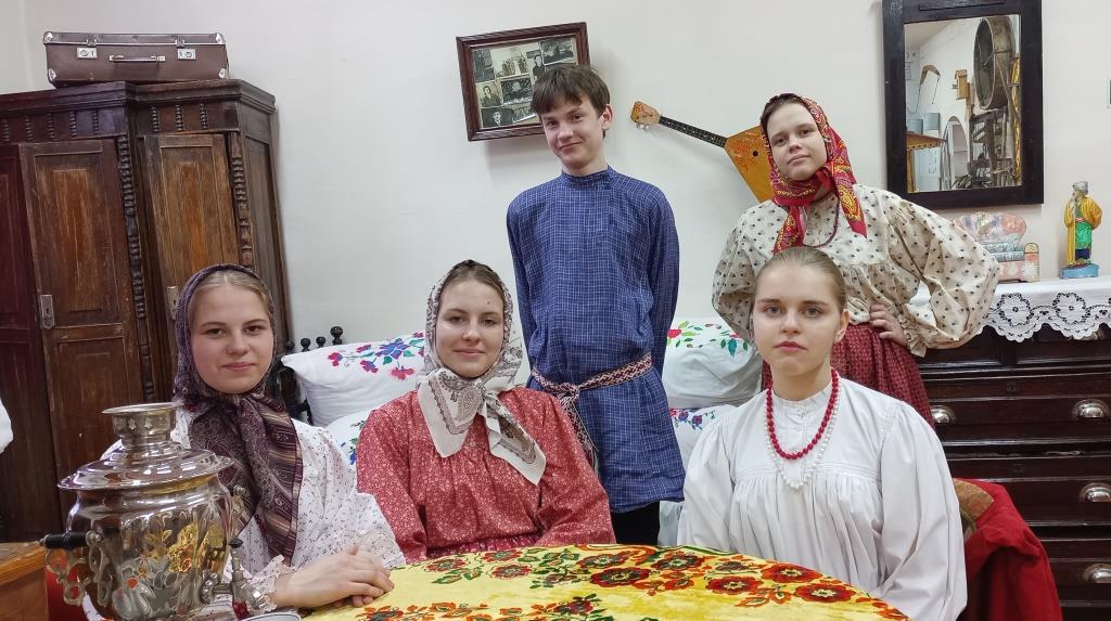 Детский фольклорный ансамбль «Звонница» (старшая группа)